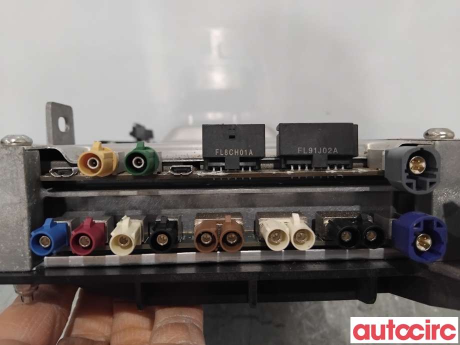Styreenhet diverse til Tesla Model 3 2018-2023 (Fase 1)  (TESLA|1483112-S1-D|1527963-01|1483112-01-D)