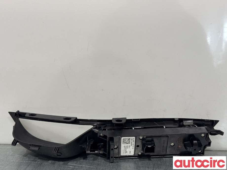 Bryter ruteheis til Ford Focus 2011-2014 (Type III, Fase 1)  (FORD|2033142|10020922|AM5T14A132CA)