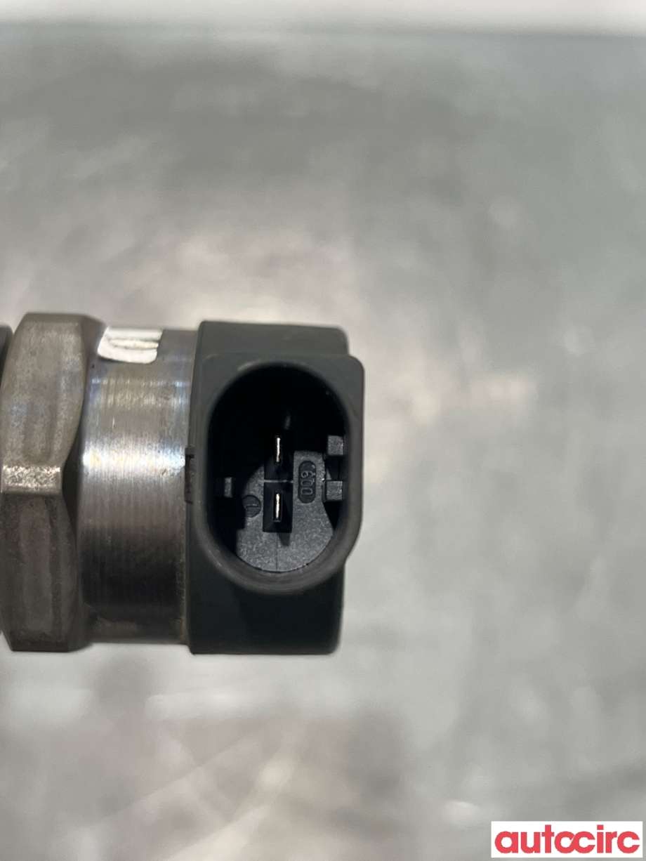 Dyseskinne (fuelrail) til Škoda Octavia 2017-2020 (Type III, Fase 2) (SKODA|04L130089D||04L089D)