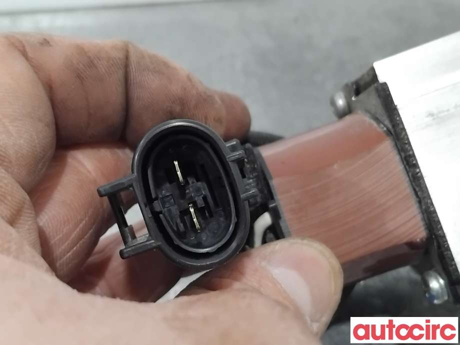 Diverse deler til Hyundai Ioniq Electric 2016-2019 (Fase 1)  (HYUNDAI|97725E4100|53117090|97725-E4100)