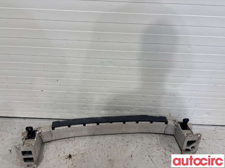 Støtfangerforsterkning foran til Audi Q3 2011-2014 (Type I, Fase 1)  (AUDI|8U0807109C|)