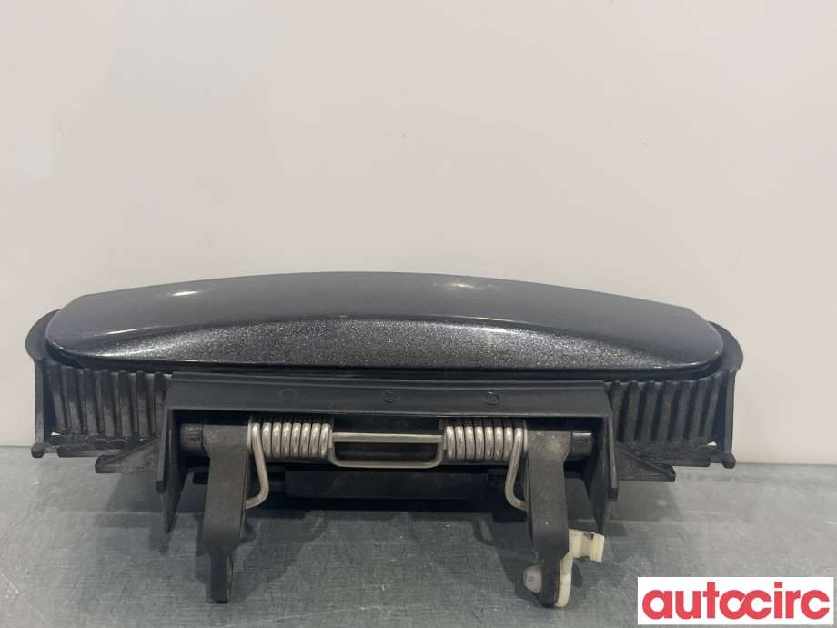 Dørhåndtak utv høyre foran til Audi A4 2004-2008 (Type III) (B7) (B7) (AUDI|8E0839207|)