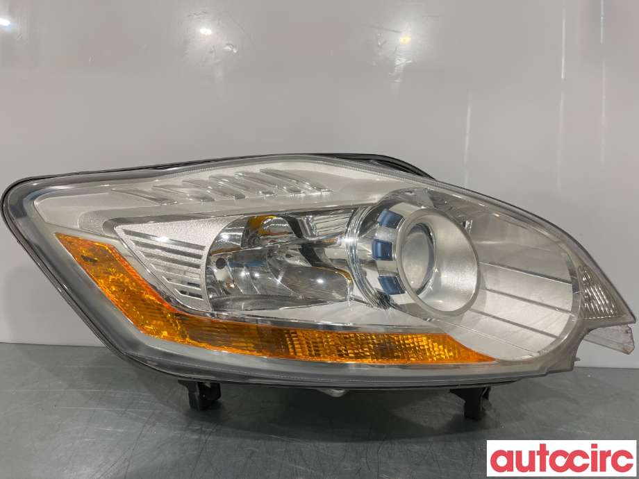 Frontlykt høyre halogen til Ford Kuga 2008-2012 (Type I) (FORD|1590741||8V41-13D154-AF)