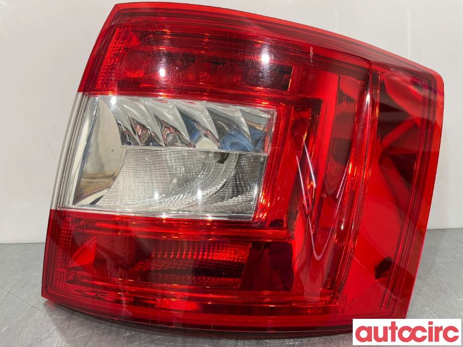 Baklykt høyre til Škoda Octavia, 2013-2016 (Type III, Fase 1) (SKODA|5E9945112A)