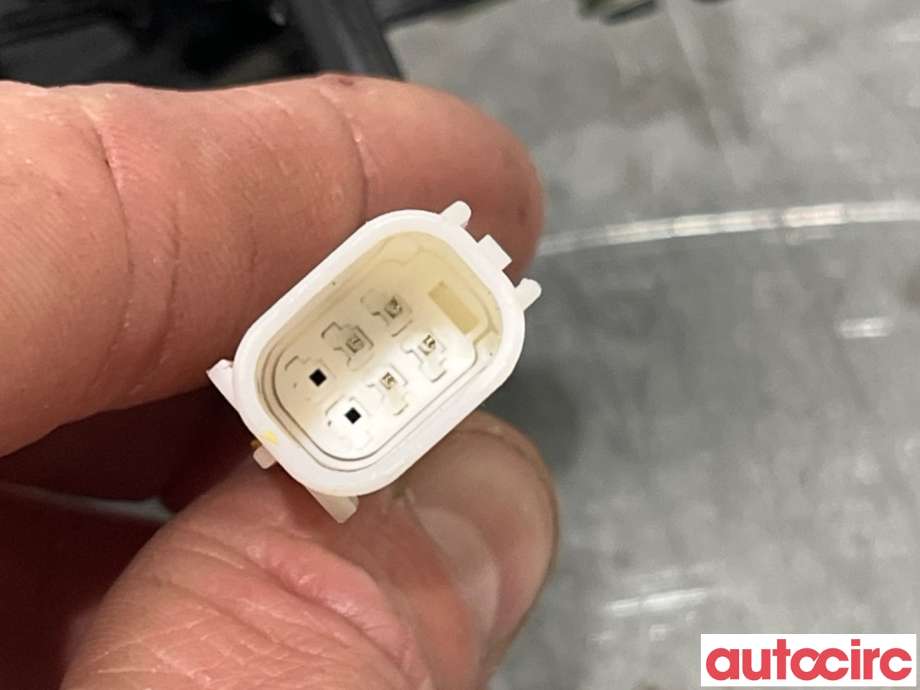 Dørhåndtak utv høyre foran til Mazda CX-5 2012-2017 (Type I)  (MAZDA|KD47-58-41XG||KD53-58-42XA)