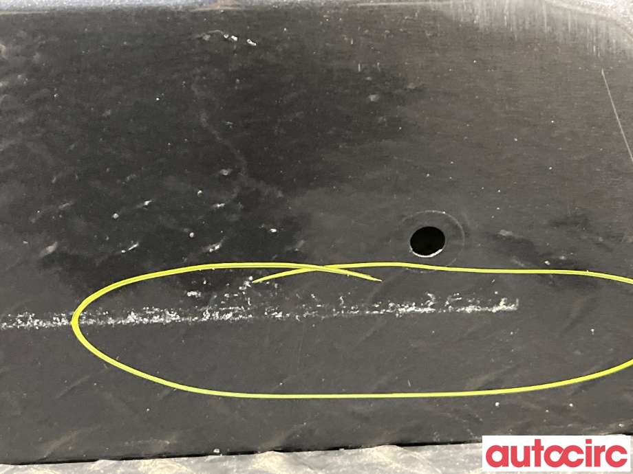 Bakluke combi til Mitsubishi Pajero 2016-2019 (Type IV, Fase 2) (MITSUBISHI|5821A147|)