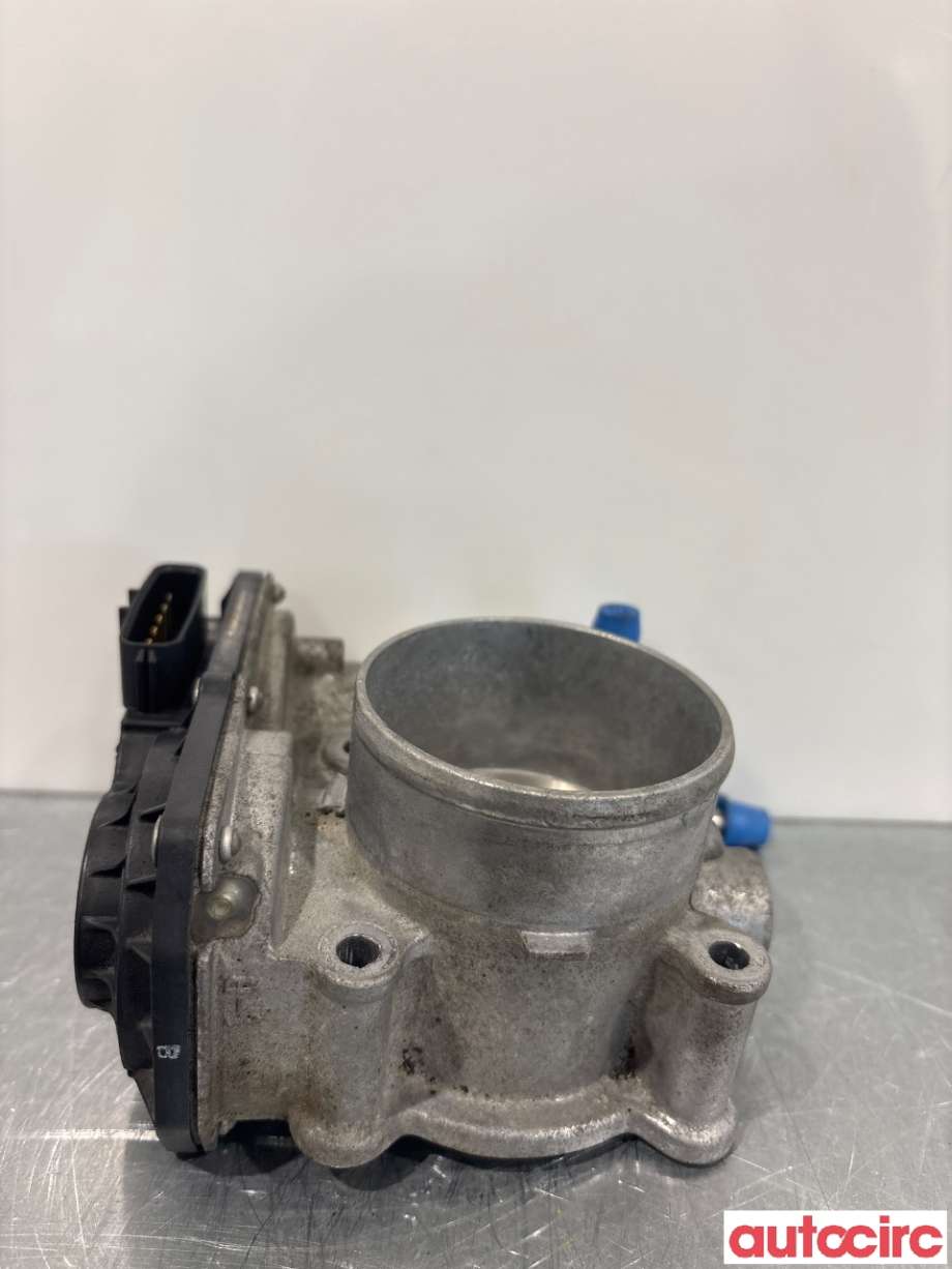 Spjeldhus til Toyota Avensis 2009-2015 (Type III, Fase 1) (TOYOTA|220300T050|22030-0T050)
