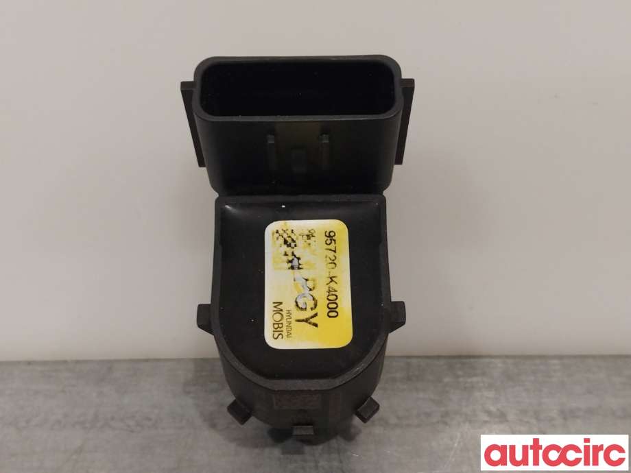 Parkeringssensor bak til Hyundai Kona 2017-2021 (Type I, Fase 1)  (HYUNDAI|95720J9000CA|95720K4000)