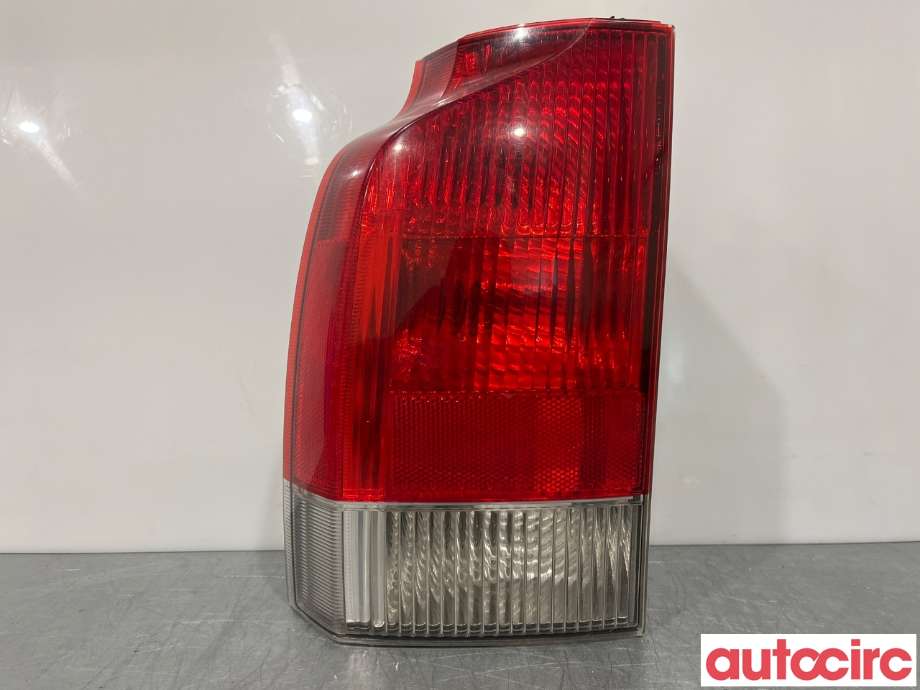 Baklykt venstre til Volvo V70, 2005-2007 (Type II, Fase 2)  (VOLVO|30655379)