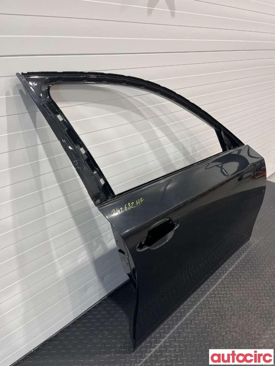 Dør høyre foran til BMW 5-Serie 2003-2010 (E60/E61) (E60/E61) (BMW|41515A2A3A6)