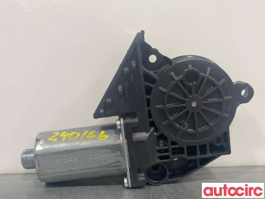 Ruteheis høyre foran til Audi A4 2004-2008 (Type III) (B7) (B7) (AUDI|8E1959802G|)