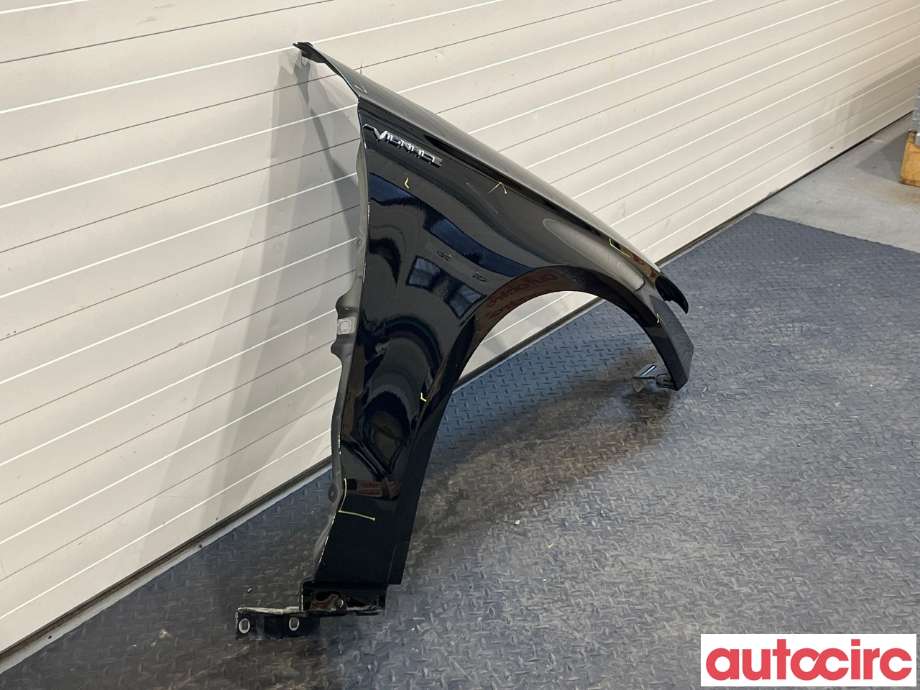 Skjerm høyre foran til Ford Mondeo 2019-->> (Type V, Fase 2) (FORD|2167042|DS73-F16005-DD)