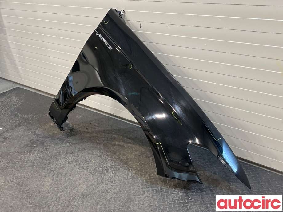 Skjerm høyre foran til Ford Mondeo 2019-->> (Type V, Fase 2) (FORD|2167042|DS73-F16005-DD)
