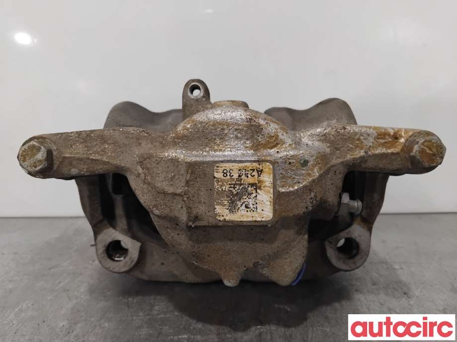 Bremsecaliper høyre foran til Mercedes GLA 2014-2020 (X156) (X156) (MERCEDES|A0004216881|)