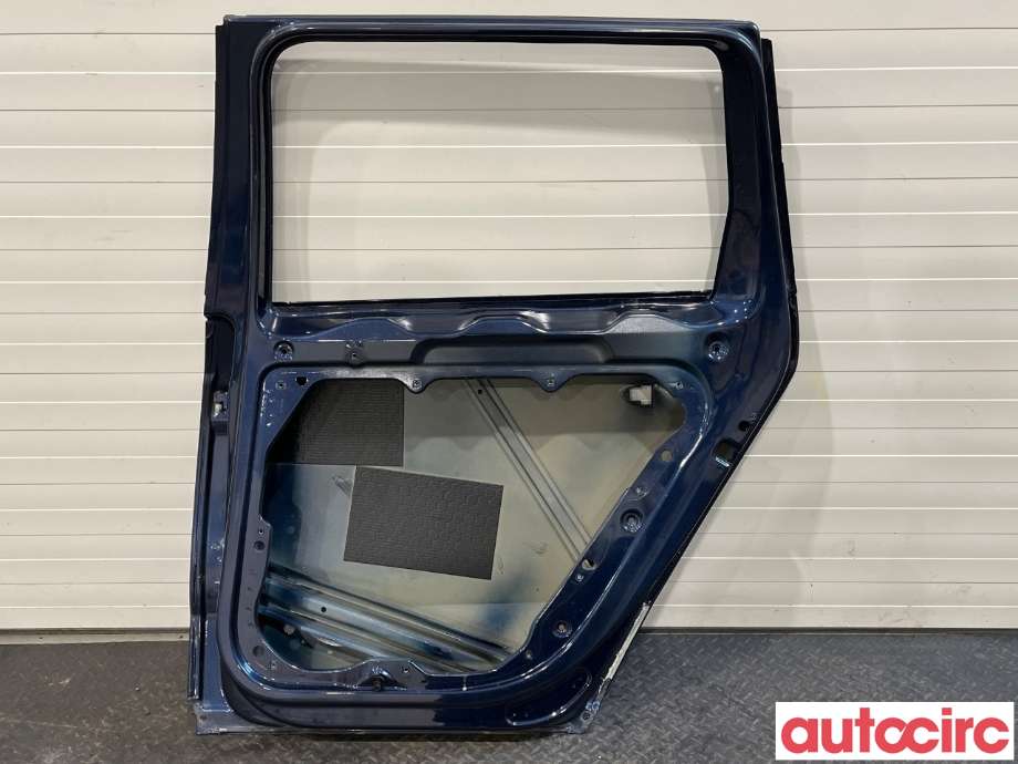 Dør høyre bak til VW Passat 2011-2015 (B7) (B7) (VOLKSWAGEN|3AF833056)
