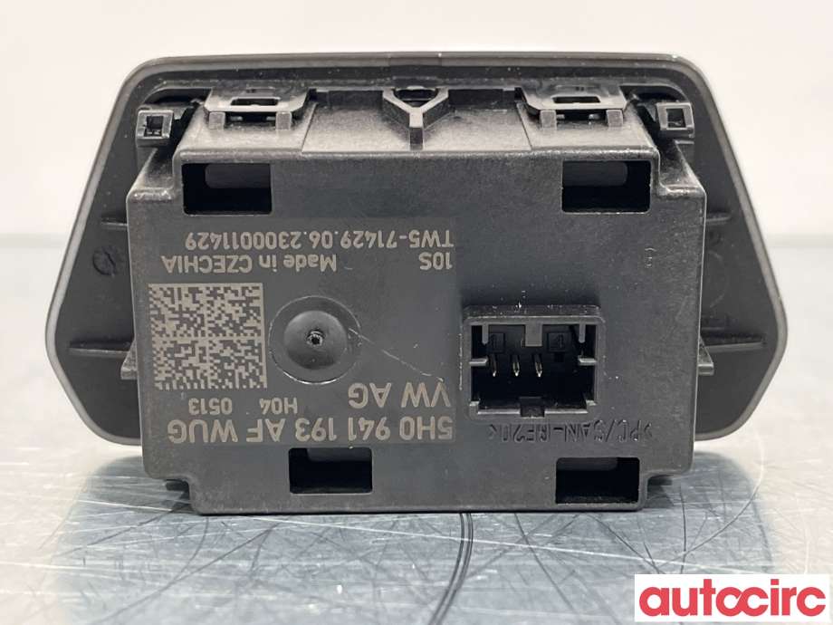 Bryter lys til VW Caddy 2020-->> (Type IV) (VOLKSWAGEN|5H0941193AF)