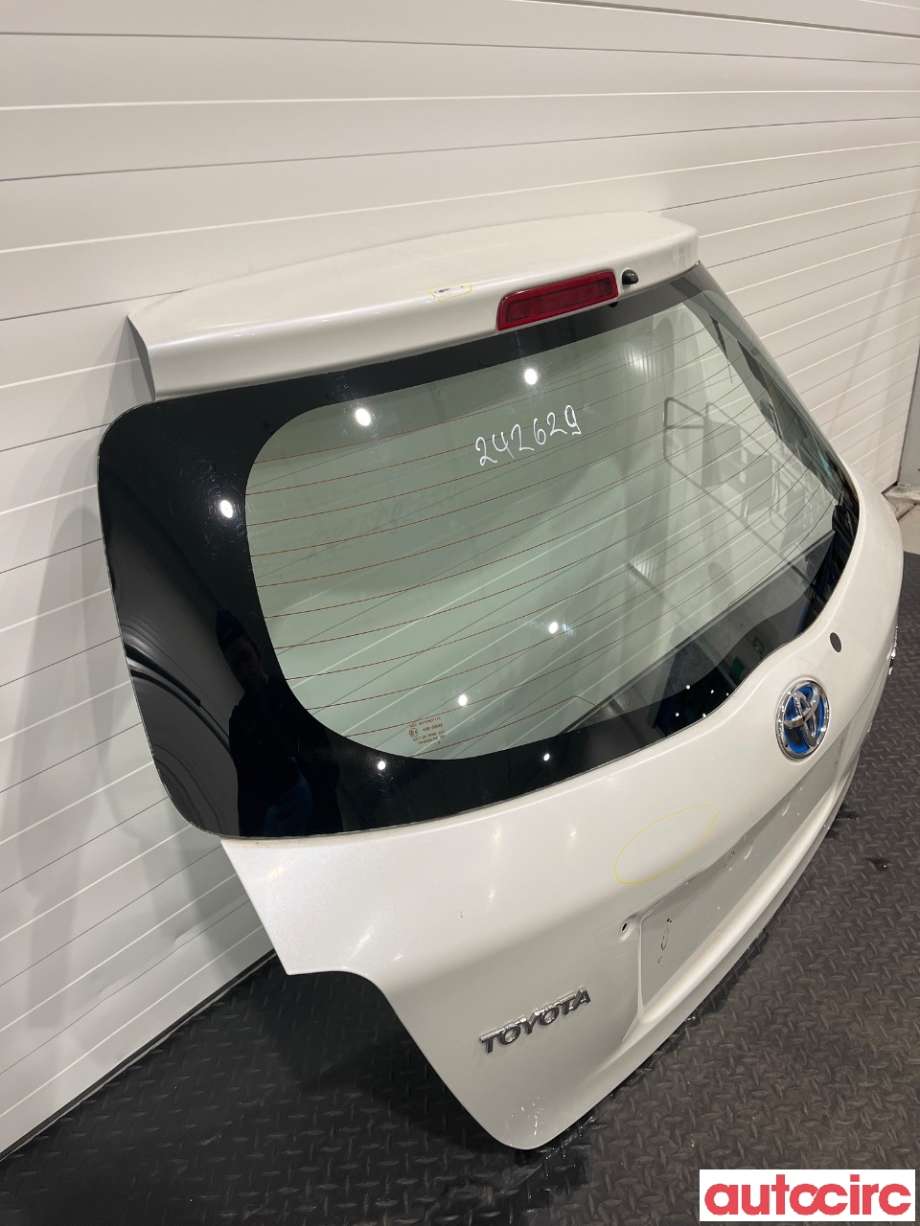 Bakluke combi til Toyota Yaris 2012-2014 (Type III, Fase 1)  (TOYOTA|670050D110|)