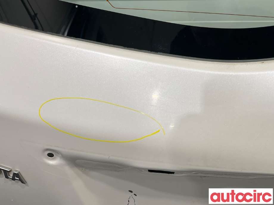 Bakluke combi til Toyota Yaris 2012-2014 (Type III, Fase 1)  (TOYOTA|670050D110|)