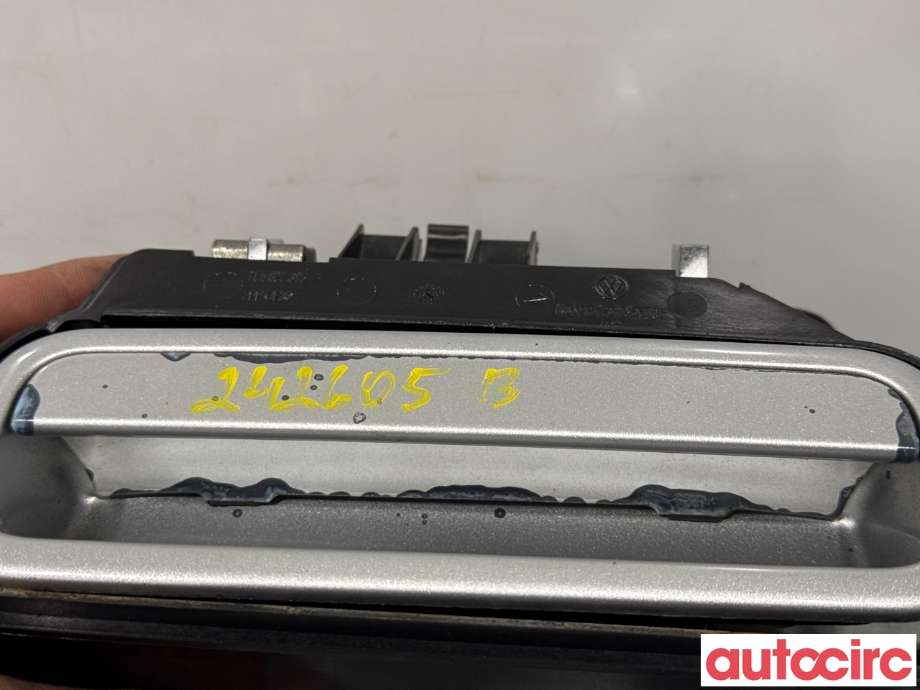 Bakluke/bakdør håndtak til VW Caddy 2010-2015 (Type III, Fase 2) (VOLKSWAGEN|2K5827565D||7E5827315A)