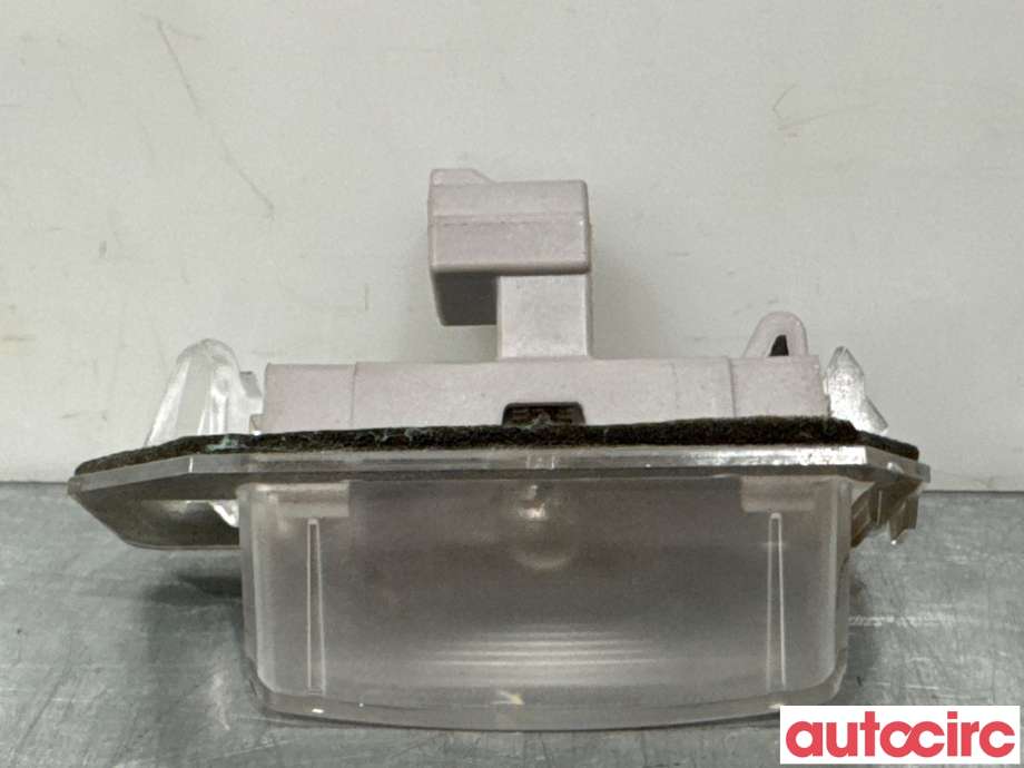 Skiltlys til Mitsubishi Outlander 2015-->> (Type III, Fase 2)  (MITSUBISHI|8341A009|)