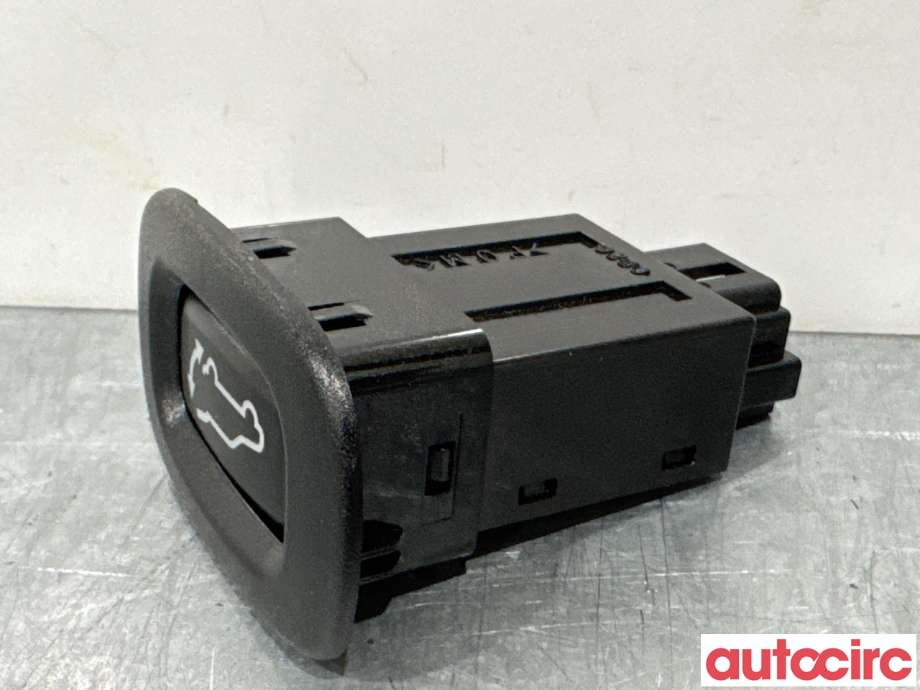 Bryter baklukeåpner til Mitsubishi Outlander 2015-->> (Type III, Fase 2) (MITSUBISHI|8616A073|)