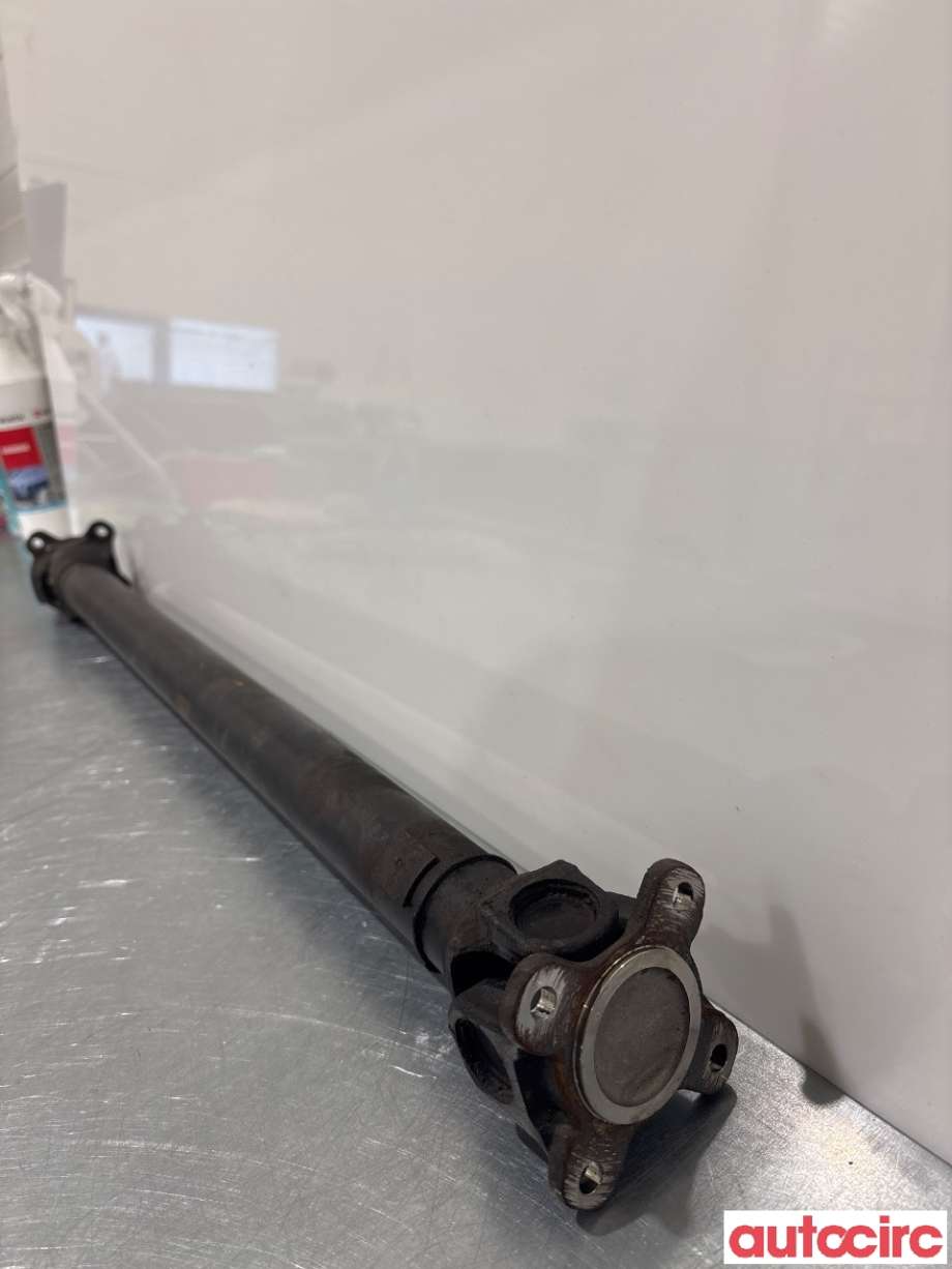 Mellomaksel fremre til BMW 3-Serie 2005-2011 (E90/E91/E92/E93) (E90/E91/E92/E93) (BMW|26209488491|)