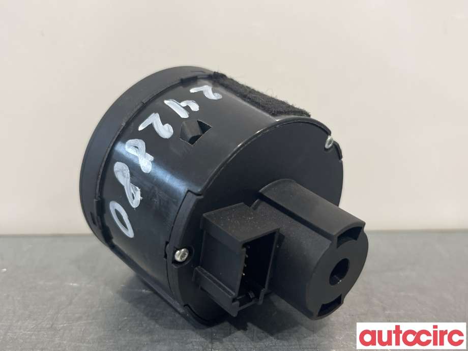 Bryter lys til VW Jetta 2011-->> (VOLKSWAGEN|3C8941431|)