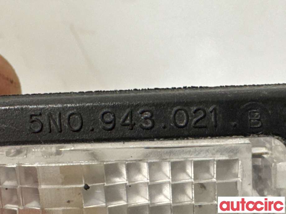 Skiltlys til Škoda Octavia 2013-2016 (Type III, Fase 1) (SKODA|5N0943021B|)
