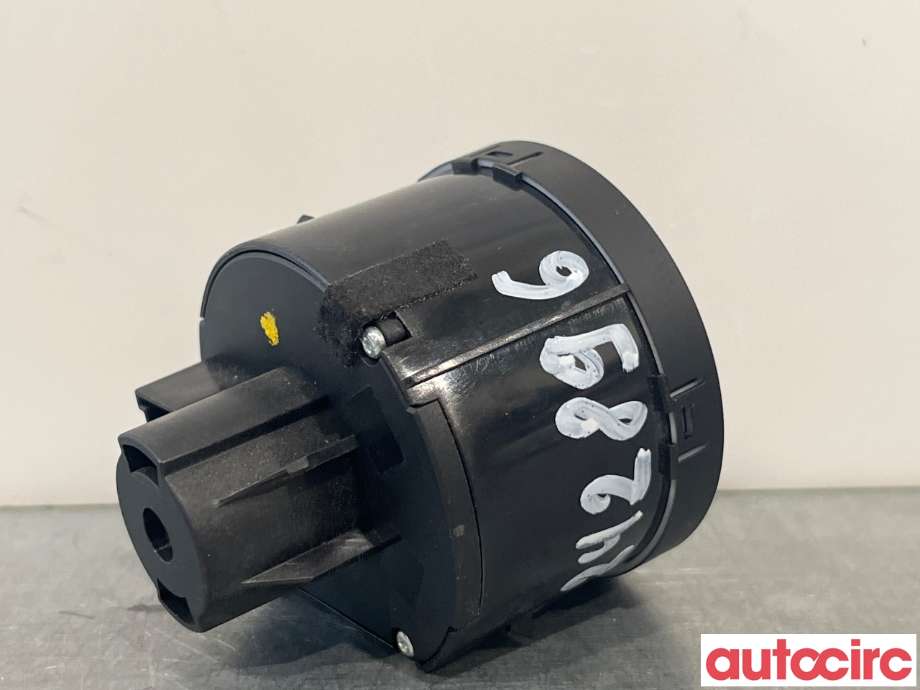 Bryter lys til VW Golf VI 2008-2012  (VOLKSWAGEN|3C8941431B)