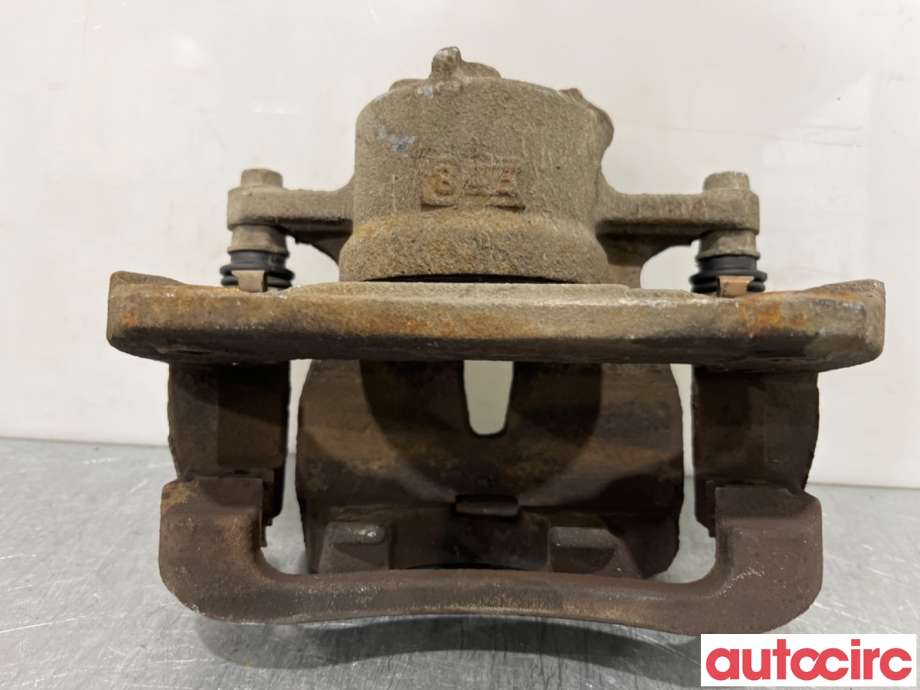 Bremsecaliper høyre foran til Toyota RAV4 2006-2009 (Type III, Fase 1)  (TOYOTA|4773002590|)
