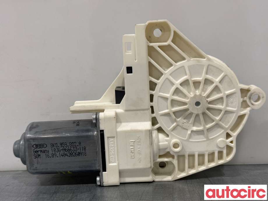 Ruteheis høyre foran til Audi A4 2007-2014 (Type IV) (B8) (B8) (AUDI|8T0959802B|1036-A66633-110|8K0959802A)