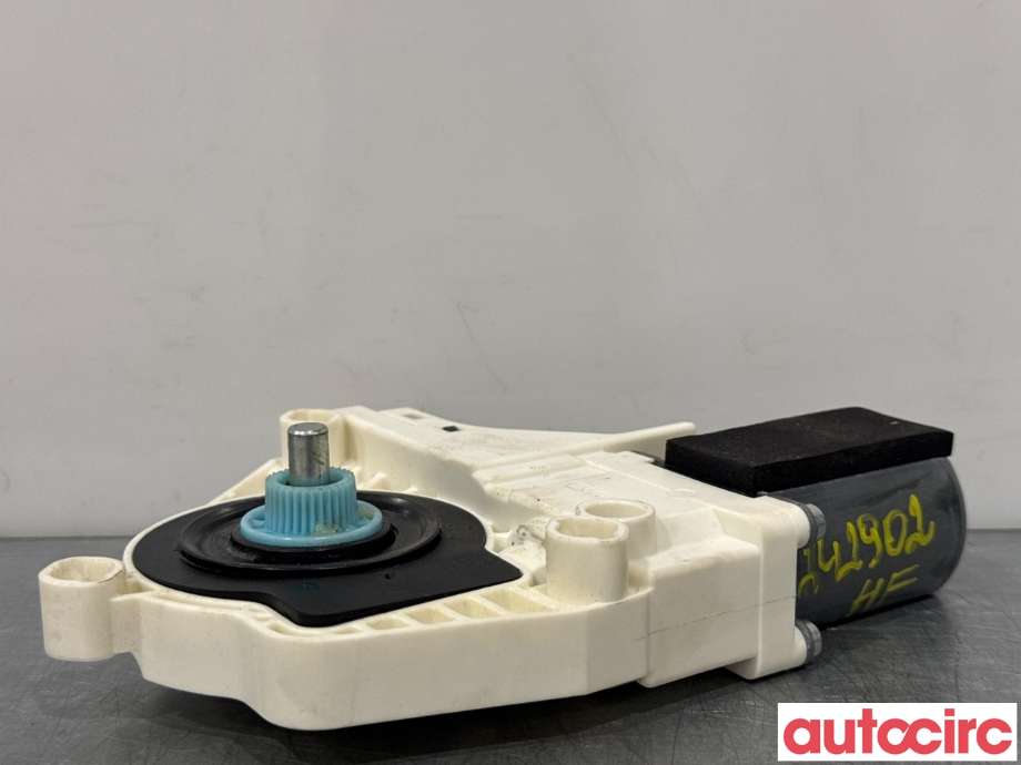 Ruteheis høyre foran til Audi A4 2007-2014 (Type IV) (B8) (B8) (AUDI|8T0959802B|1036-A66633-110|8K0959802A)