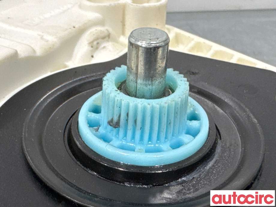 Ruteheis høyre foran til Audi A4 2007-2014 (Type IV) (B8) (B8) (AUDI|8T0959802B|1036-A66633-110|8K0959802A)