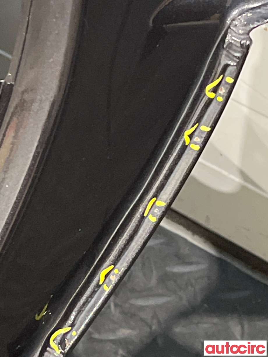 Bakluke til Audi A4 2007-2014 (Type IV) (B8) (B8) (AUDI|8K9827023)