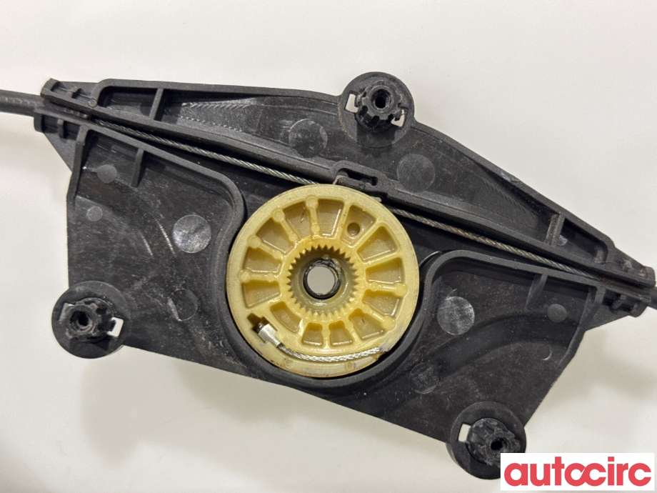 Ruteheis til Audi A4 2007-2014 (Type IV) (B8) (B8) (AUDI|8K0839461A|1021-923064-104|8K0839461C)