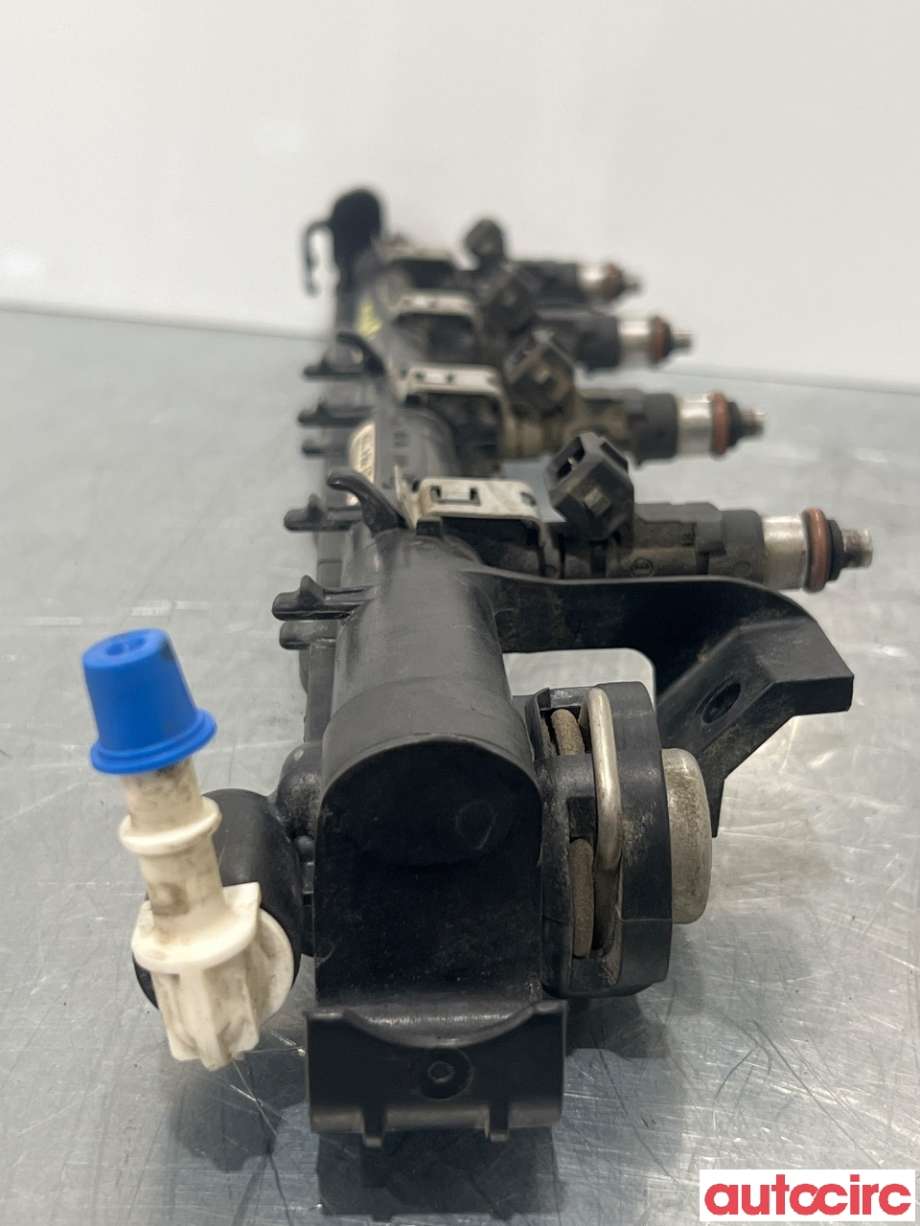 Dyseskinne (fuelrail) til Ford Fiesta 2008-2012 (Type VI, Fase 1) (FORD|1804263|0280158207|8A6G-9H487-AB)