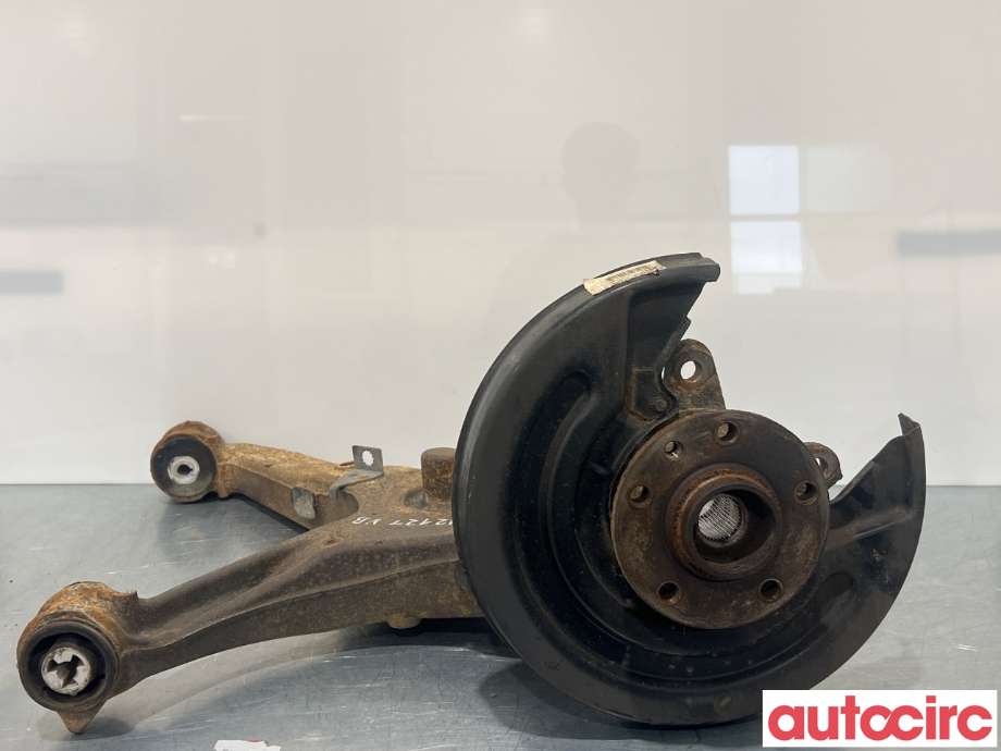 Hjulspindel venstre bak til VW Transporter / Caravelle 2015-2019 (T6) (T6) (VOLKSWAGEN|7E0501071|)