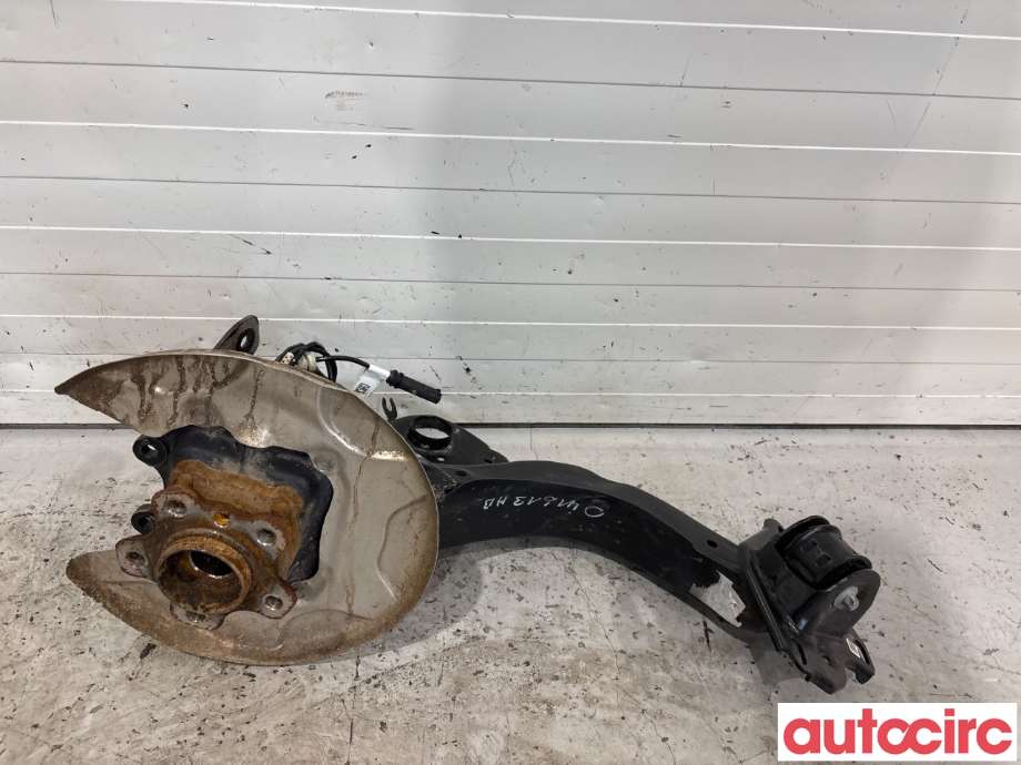 Hjulspindel høyre bak til BMW X1 2022-->> (U11) (U11) (BMW|33306894210|)