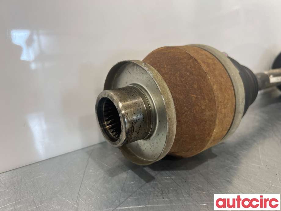 Drivaksel venstre foran til VW Transporter / Caravelle 2009-2015 (Fase 2) (T5) (T5) (VOLKSWAGEN|7H0407271AS|)