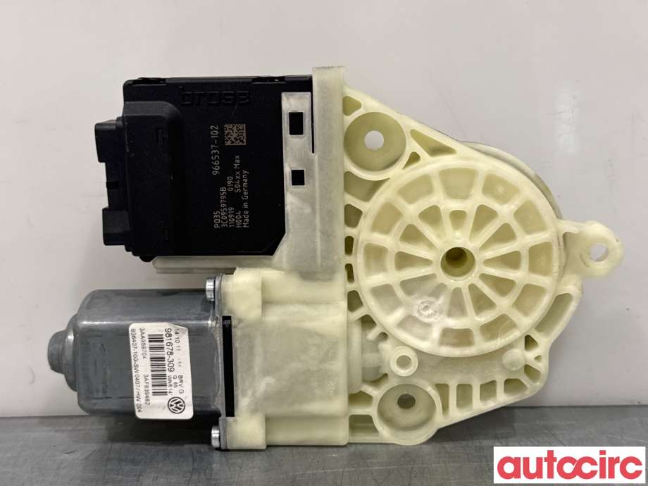 Ruteheis høyre til VW Passat 2011-2015 (B7) (B7) (VOLKSWAGEN|3AA959704|962618-100|3AA959704B)