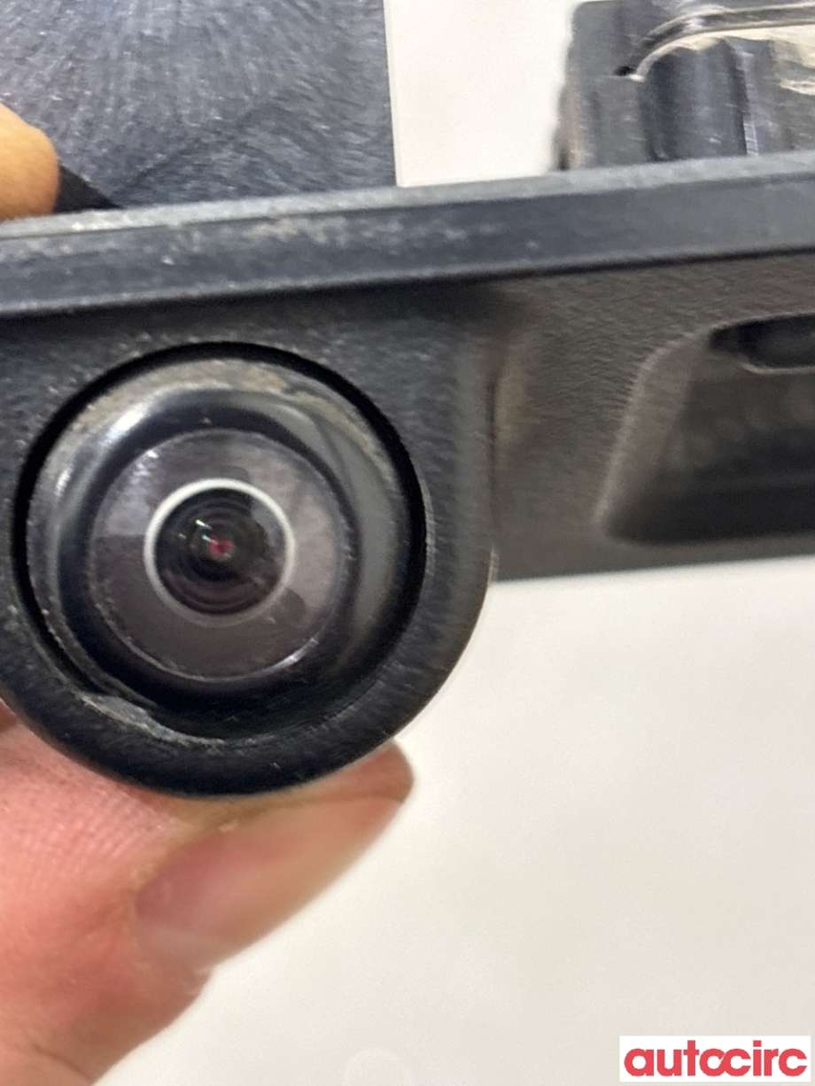 Bakluke/bakdør håndtak til Tesla Model Y 2021-2024 (Type I)  (TESLA|1095949-00-E)