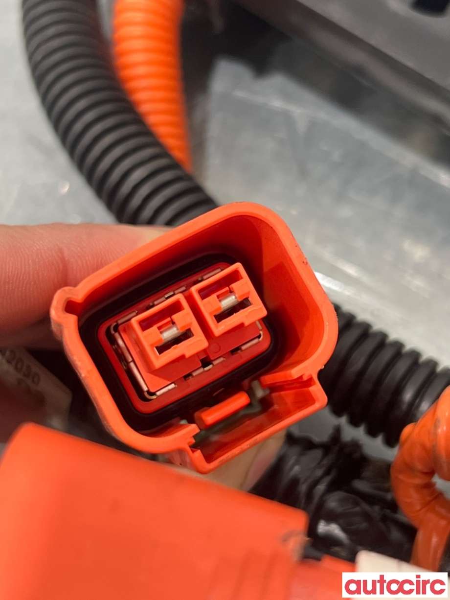 Kabel høy volt (HV) hybrid til Toyota RAV4 2019-->> (Type V)  (TOYOTA|821H642030||821H6-42030)