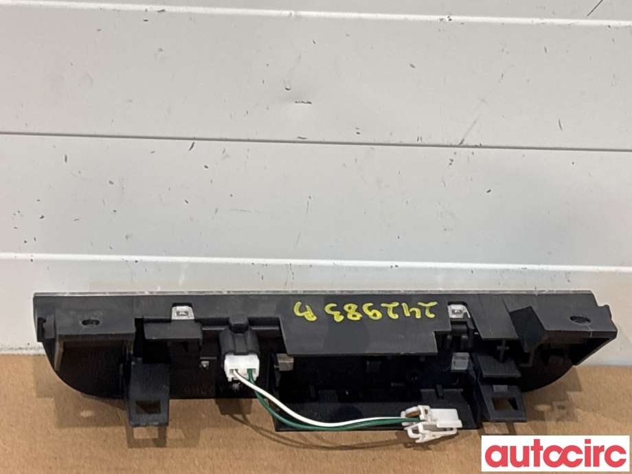 Baklykt bremselys bakrute til Mitsubishi Pajero 2016-2019 (Type IV, Fase 2) (MITSUBISHI|8334A090|)