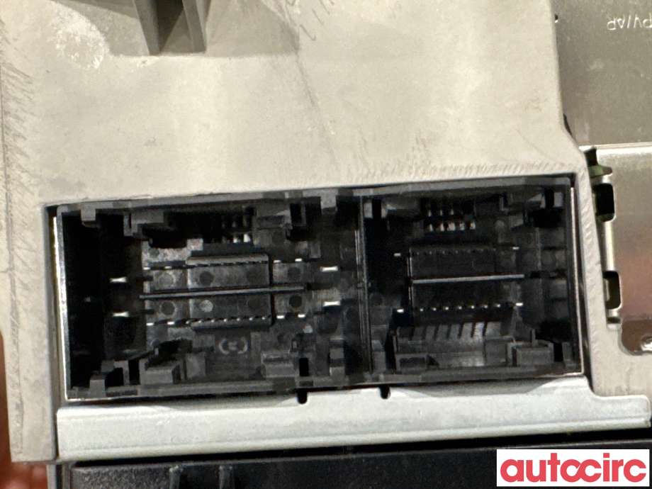 Bilstereo navigasjon til Mercedes EQC 2019-->>  (MERCEDES|A2539007610|HBM395)