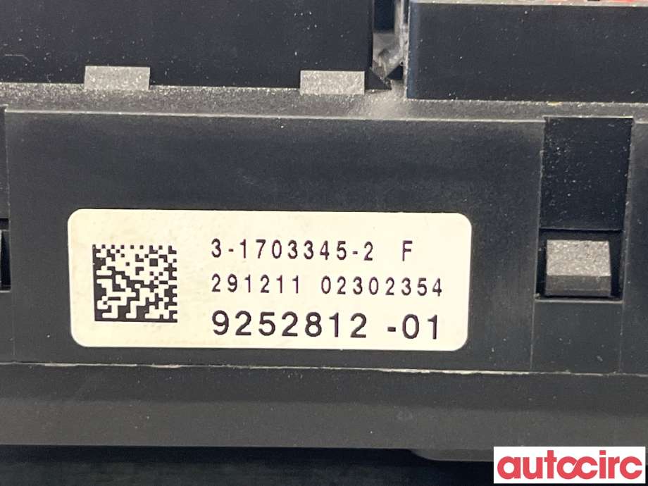 Sikringsboks til BMW 5-Serie 2010-2017 (F10/F11) (F10/F11) (BMW|61149252812|9252812)