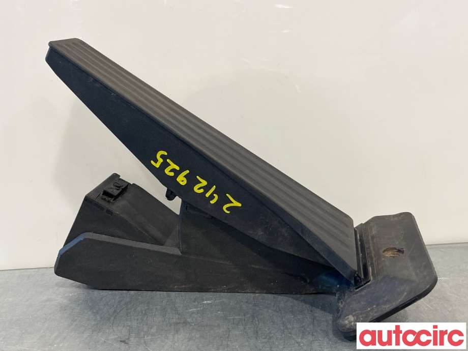 Pedal gass til BMW 5-Serie 2010-2017 (F10/F11) (F10/F11) (BMW|35426860784|35426852644)