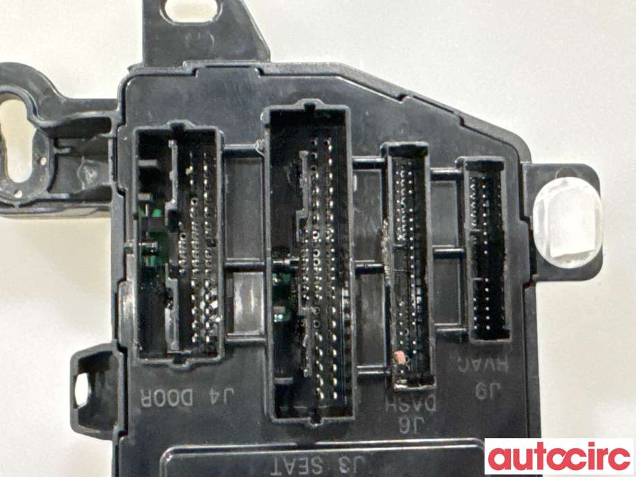 Styreenhet comfort (BCM) til Tesla Model 3 2018-2023 (Fase 1) (TESLA|1100340-90-H|)