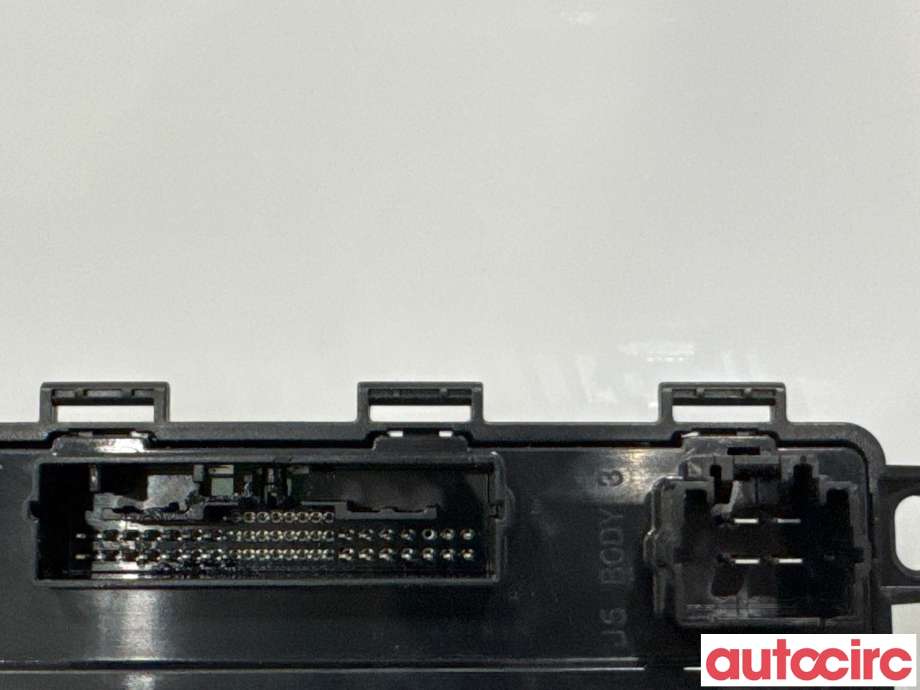 Styreenhet comfort (BCM) til Tesla Model 3 2018-2023 (Fase 1) (TESLA|1100340-90-H|)