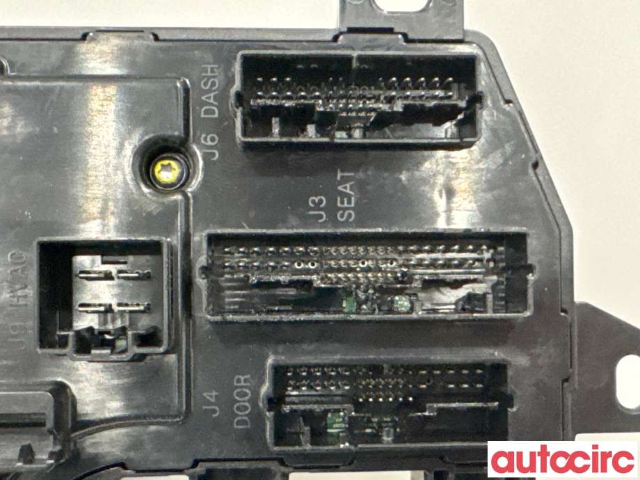 Styreenhet comfort (BCM) til Tesla Model 3 2018-2023 (Fase 1) (TESLA|1078673-90-K|)