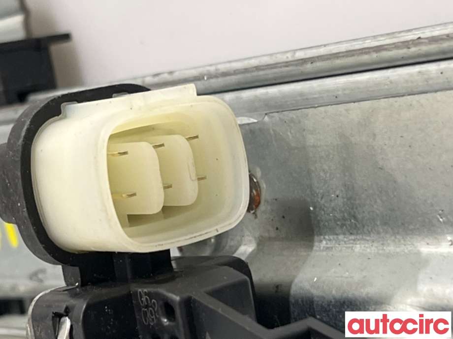 Ruteheis høyre bak til Mitsubishi Pajero 2007-2016 (Type IV, Fase 1)  (MITSUBISHI|MR989947|062040-2220)
